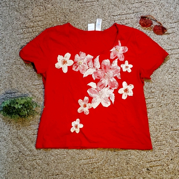 Emma James Red Floral Cotton Graphic Tee Shirt - Picture 2 of 7